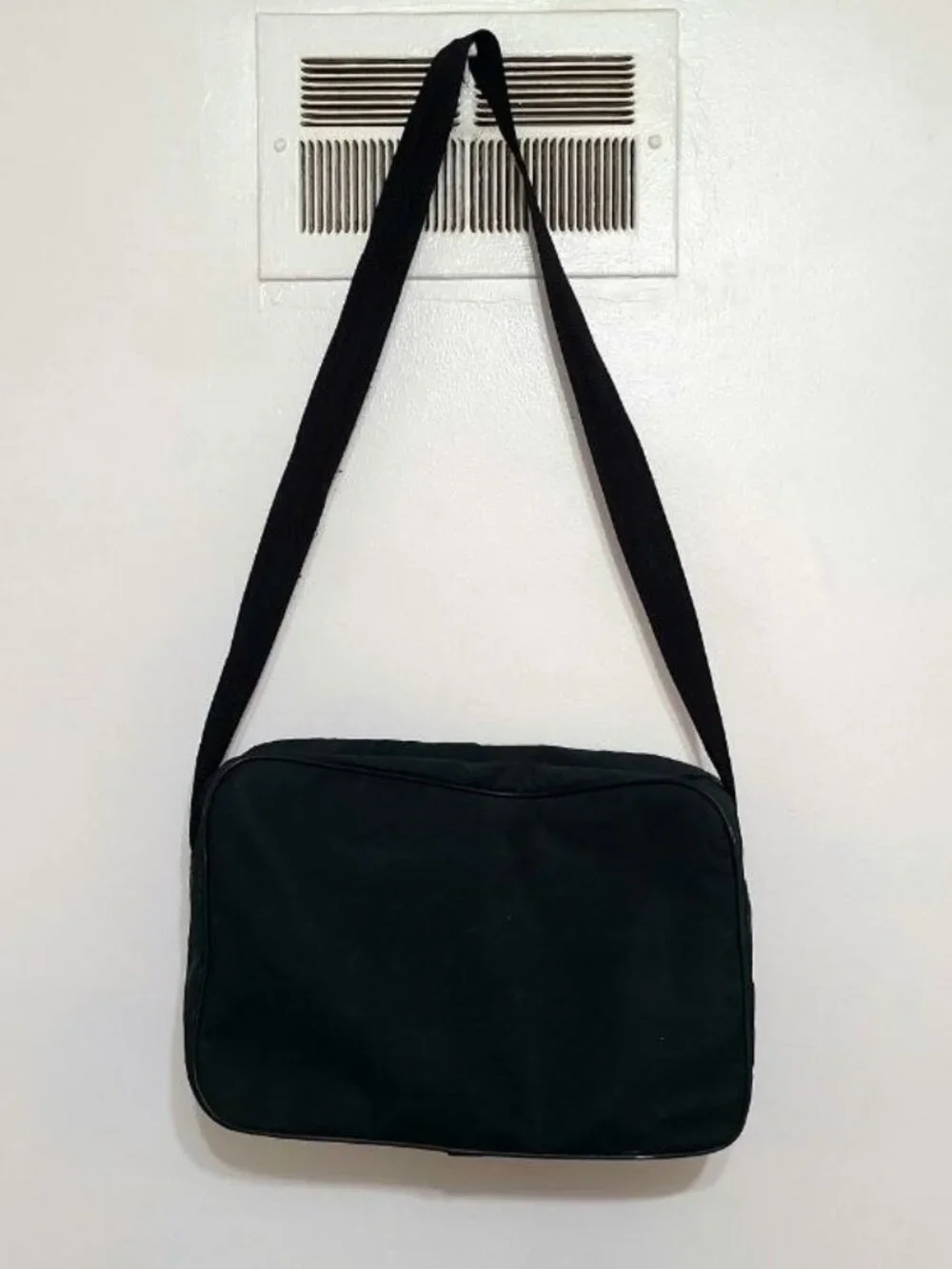 Shoulder Bag – Unisex Travel
